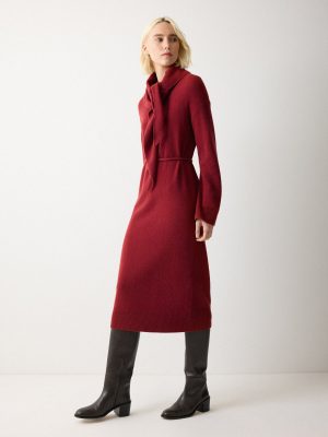 Triangular Scarf Knit Dress