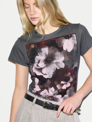 Antique Floral Print T-shirt