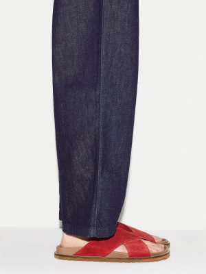 Suede Cross Strap Sandal